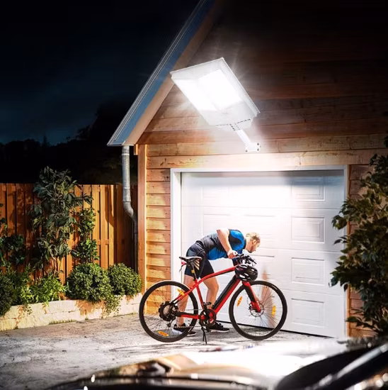 Manufacturer Solar Powered All in One 30W 50W Outdoor Solar Street Light